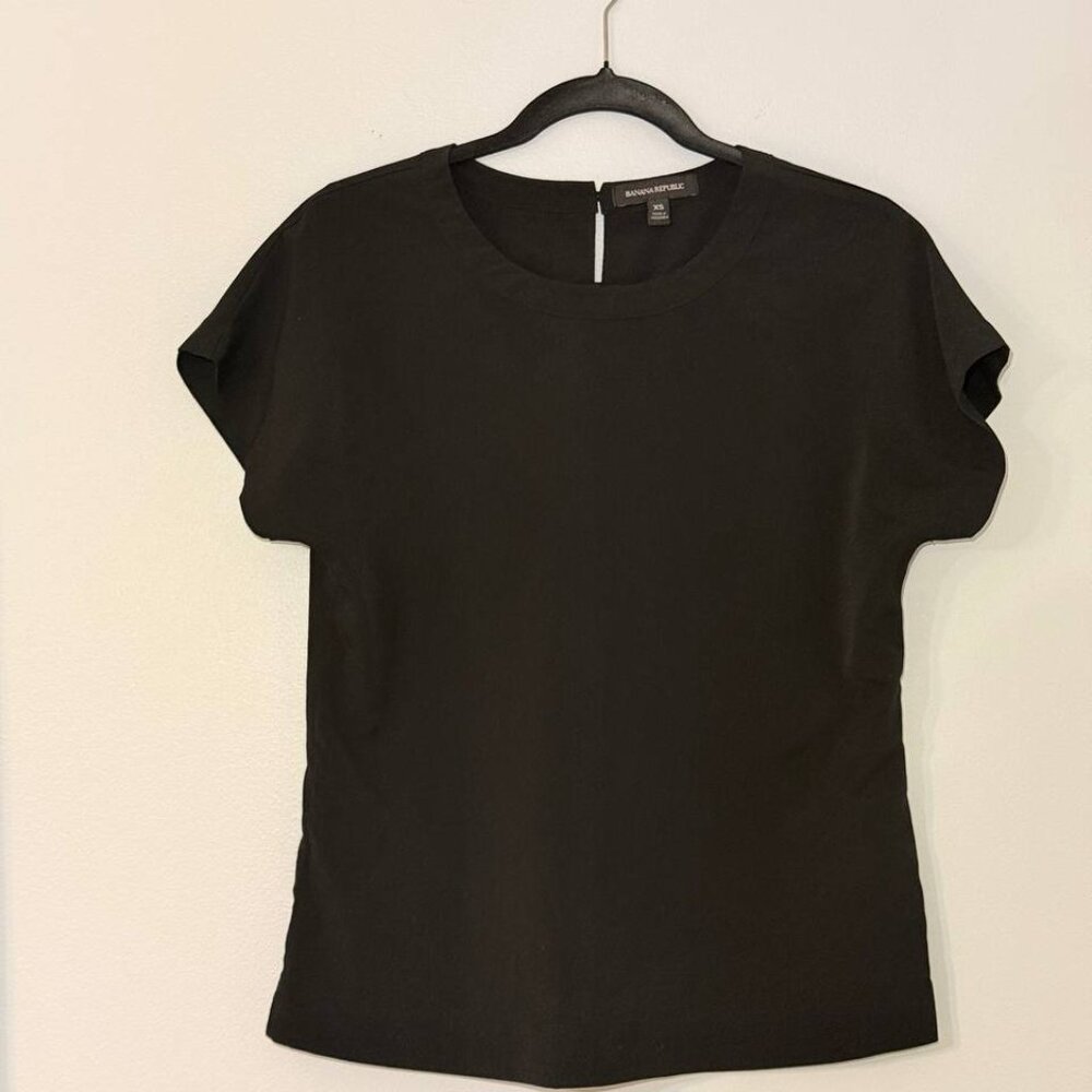 Banana Republic Women's Black Cap Sleeve Blouse Top Size XS Keyhole Back
